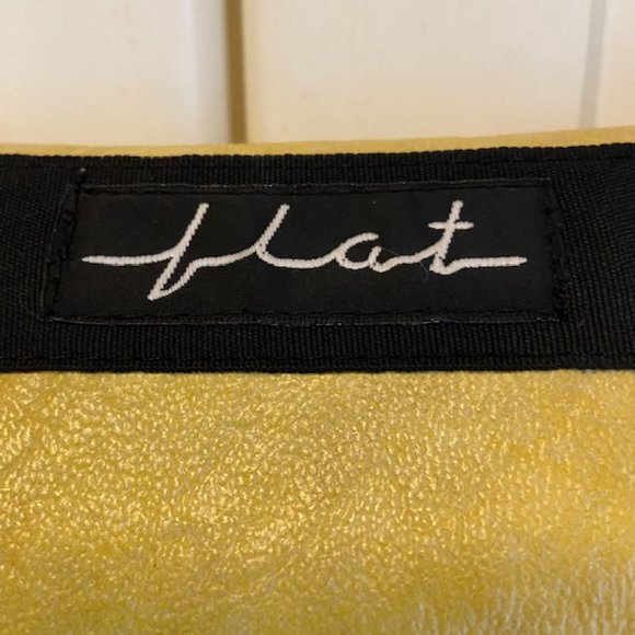 FLAT Yellow Messenger Bag - Picture 7 of 9